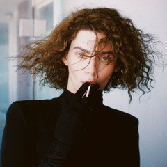 SOPHIE - STREETS BITCH (FT. SHY GIRL)