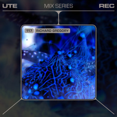 Ute Mix Series #117 | Richard Gregory