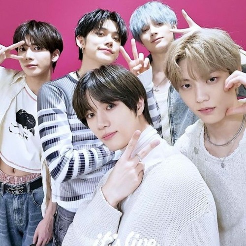 Stream TXT #39 Deja Vu #39 It #39 s Live by OX1HYBE Listen online for free on Stream TXT #39 Deja Vu #39 It #39 s Live by OX1HYBE Listen online for free on
