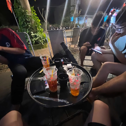 Tình ta sao lắm bể dâu biết không đến cùng tại sao bắt đầu...  .mp3