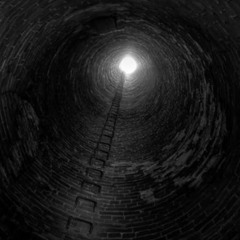 HubX B2B Darky- NO ESCAPE 001