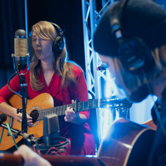 Molly Lewis - Crushed Velvet (Live at XPN)