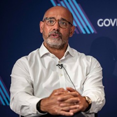 How can frontline officials uphold high standards of behaviour?