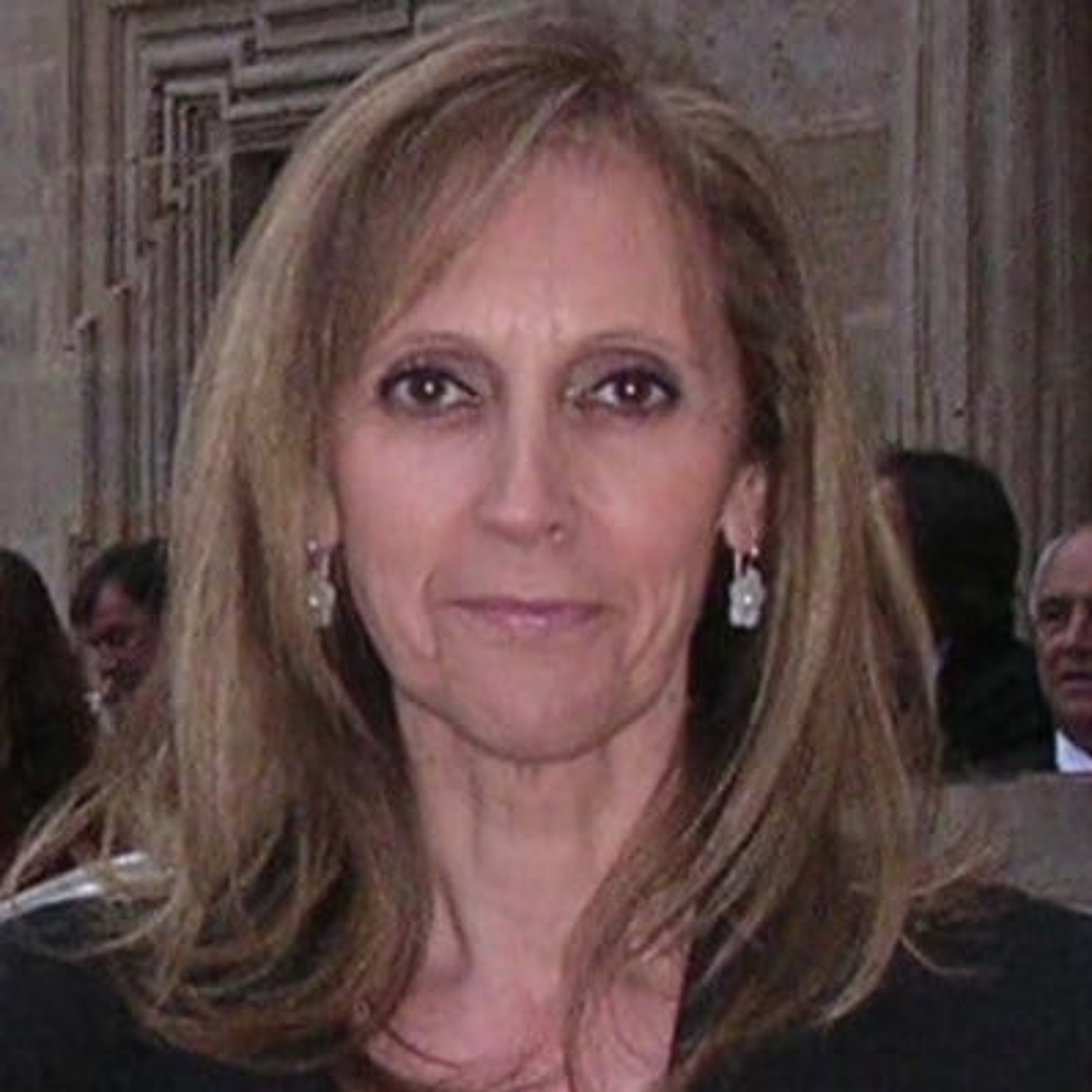 EL QUE AVISA NO ES TRAIDOR_Entrevista a Carmen Sastre, periodista episode artwork