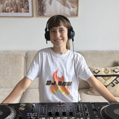 DJ GABI IN TECH HOUSE MIX - IBIZA x RHYTHM IS A DANCER x HOUSE AFFAIR - 4 DECKS REMIX