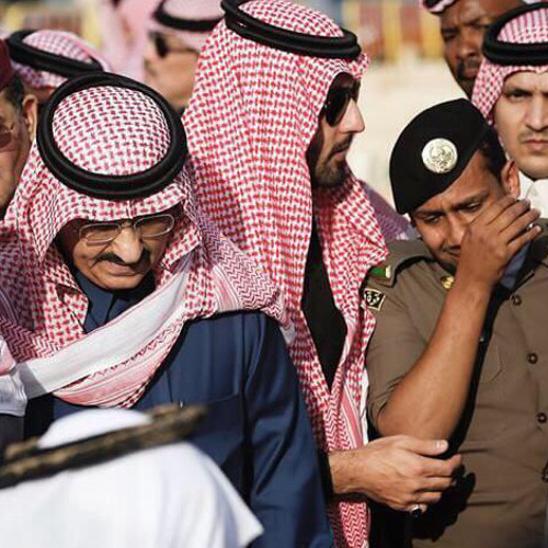 ‎⁨خبرتو حدن يبكي على واحدن يبكيه⁩