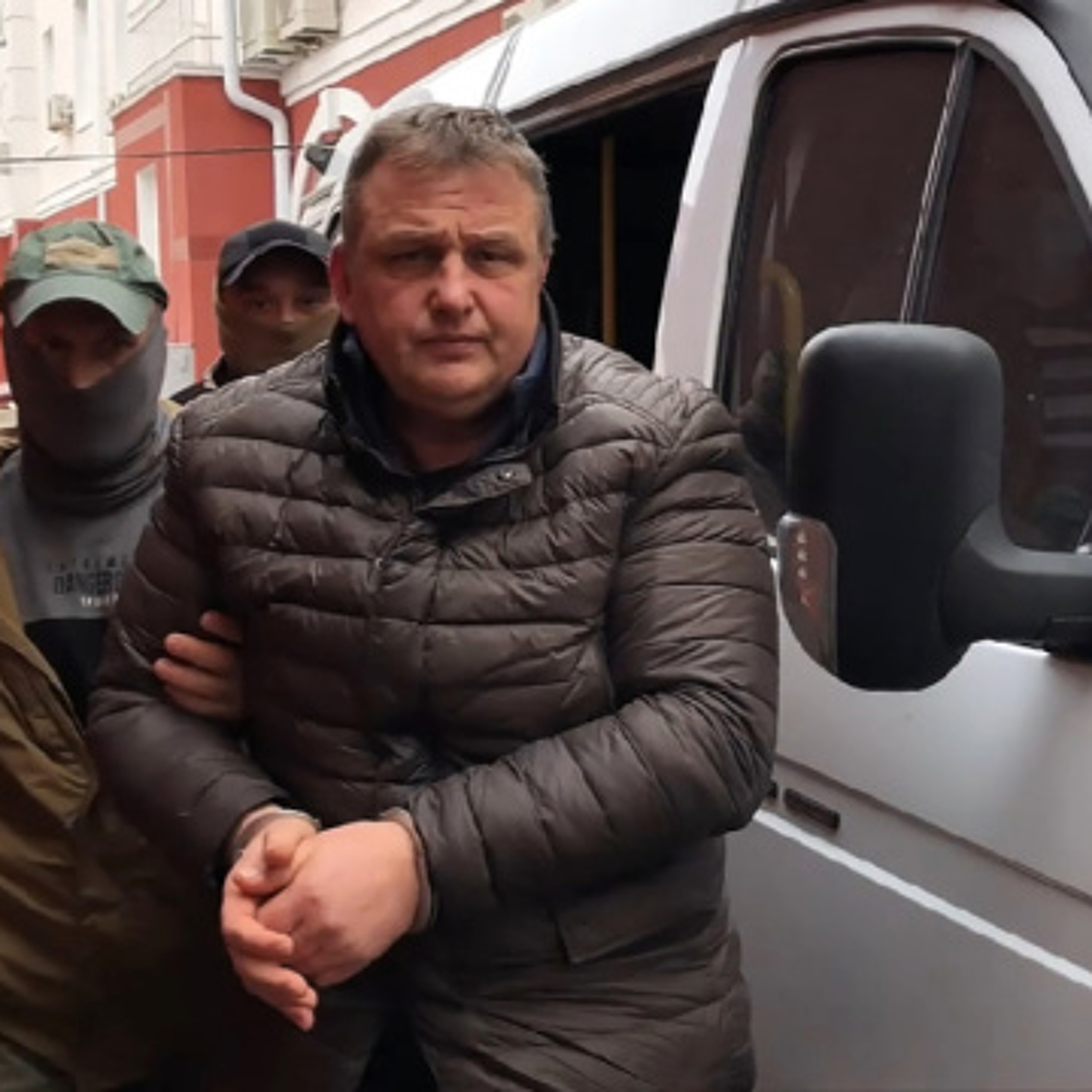Переслідування журналістів та вербування до армії: інформаційна політика на ТОТ episode artwork
