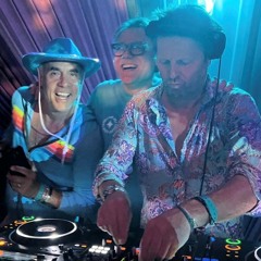 GIVE 2025 Bobby V Velvet Living Bar