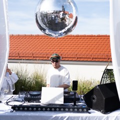 MUSICPODCAST#19 WHITE PARTY MOTEL ONE ULM LIVE SET/PURE HOUSE MUSIC