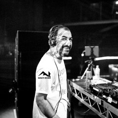 Namaste Podcast 025 - Sunyal Maroo