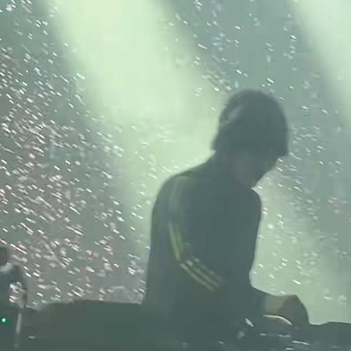 ecco2k - fragile [ke$ha mix] FIGURAS “seeing in dreams” set