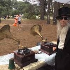 The Oh look, Im a Techno DJ Mix - Happy Christmas Ravers d-_-b