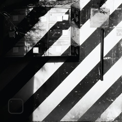 Premiere: Malvae & Jaro - This Side