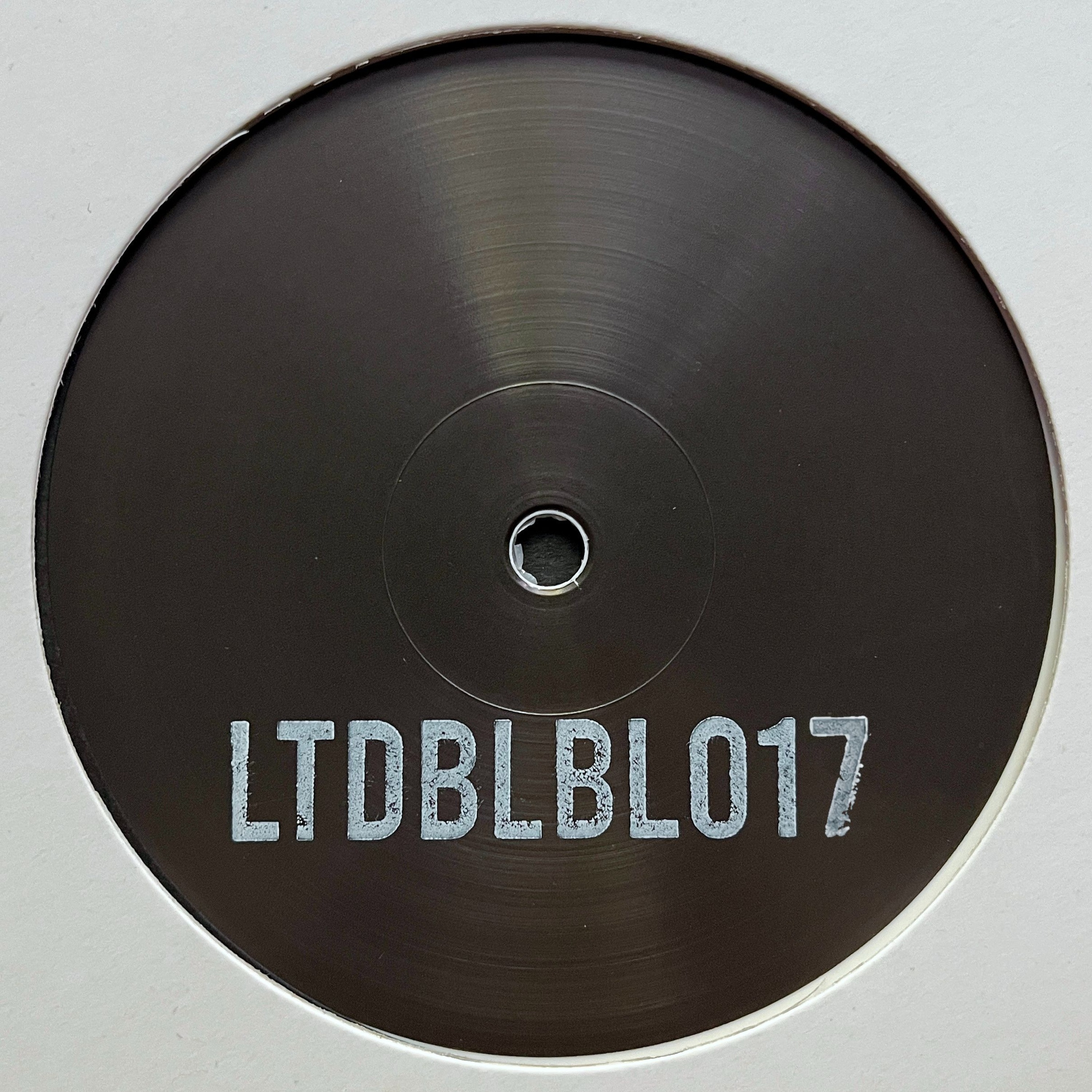 PREMIERE: Bralan Arias - Childhood [Limited White Label] episode artwork