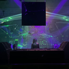 Live recording from T7 Paris - warming up for Kölsch