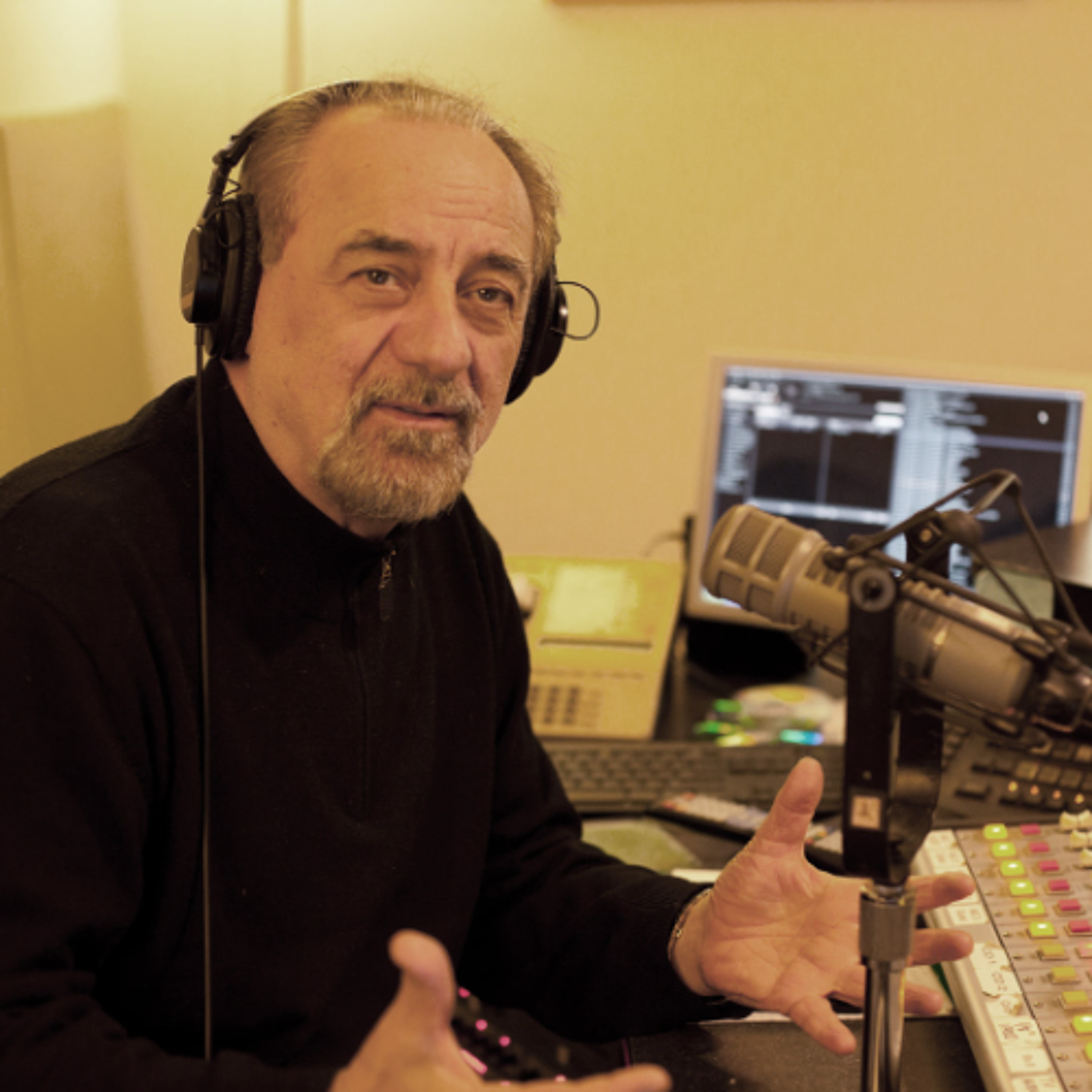 LIVE Monday 1-26-26- Greek Spin – Winter Show