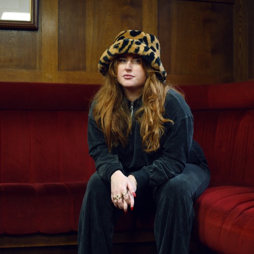 Scarlett O'Malley - The 'Shine A Light On' Mix