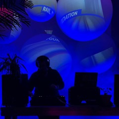 01 Into The Drum N Bass