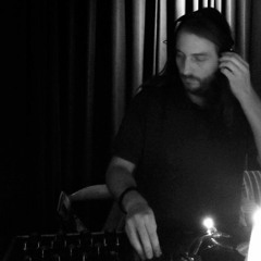 RADIO.D59B / CONNECTION THROUGH SOUND #1 w/ Aleexe