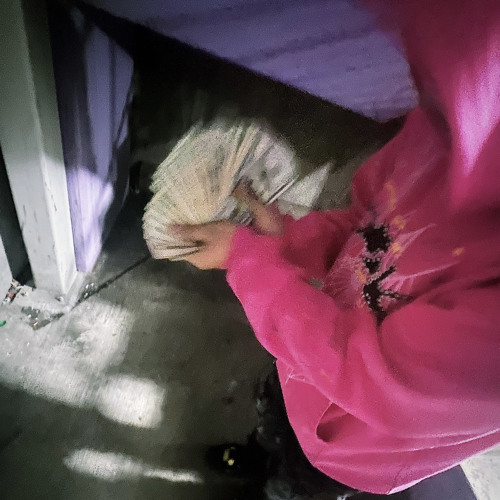 Bound To Be Alone dkbreadyyxpr3zzY