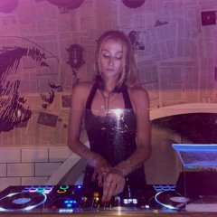 Mixtape DJ: ESSY - October Mixtape