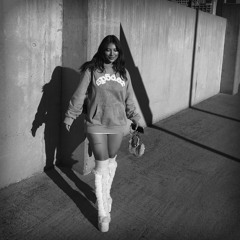 mijabella x Hvwkk - i don’t understand (prod. Paparawone)