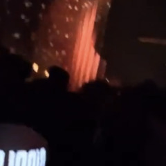 KICKINYADOE! 🏄‍♀️ *headphones*