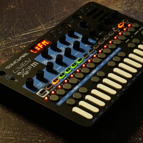 02 - Strummed Minor 7 To Detuned Squares With XFORM