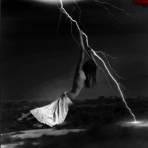 ~Mystiq ~😉 The Sound before The ThunDer..