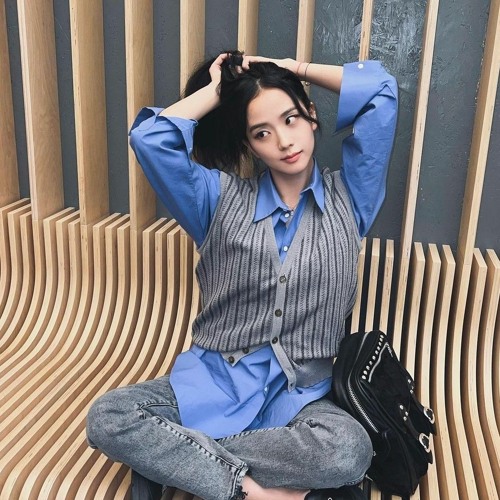 Giữa Đại Lộ Đông Tây - Uyên Linh (speed up)