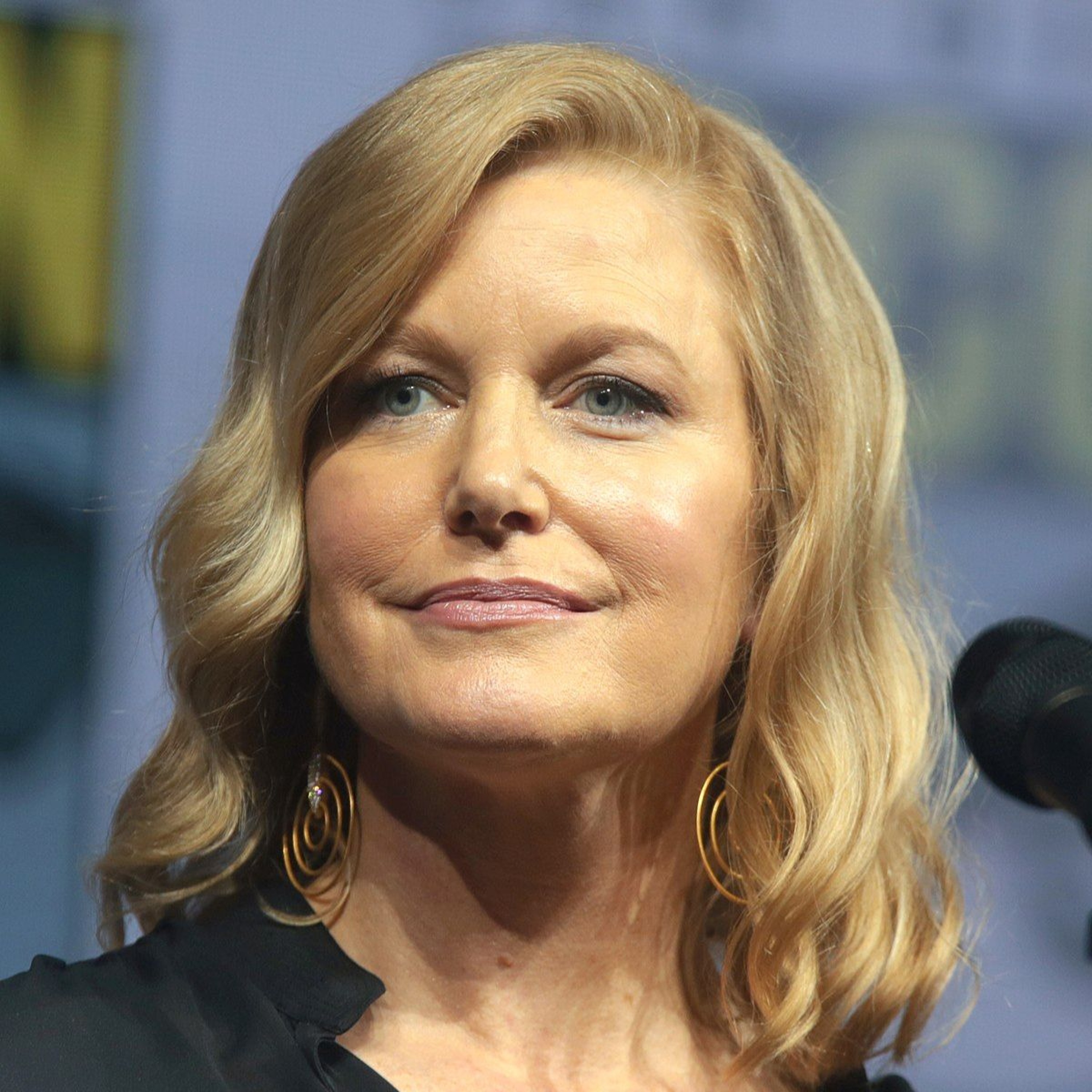 The Frank MacKay Show - Anna Gunn