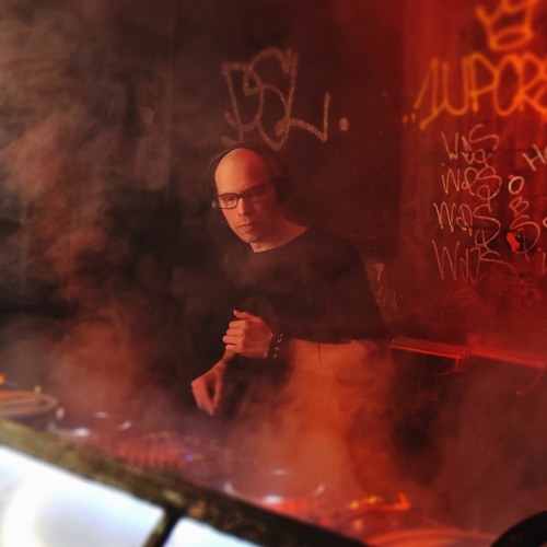 Tracklistings Mixtape #523 (2022.01.06) : Naks