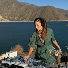 FLOR PALACIOS-Progressive house mix II Live set in Potrerillos - Mdza