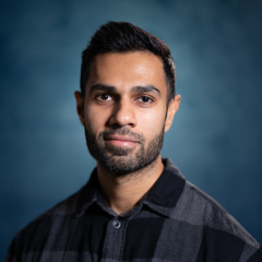 Adeel uit Pakistan (NL)