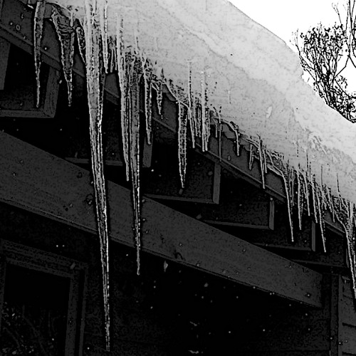 an icicle stabs-naviarhaiku588
