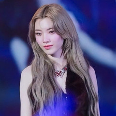 ลูกคุณหนู《Young Lady》— Orm Kornnaphat