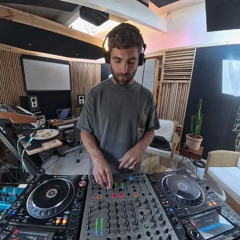 Basile de Suresnes - DJ Set at QPE Biarritz - House & Grooves 19.06.2025