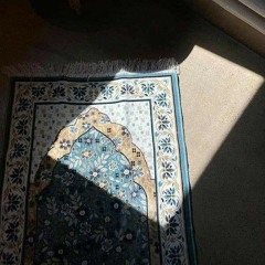 يٰٓأَيُّهَا الَّذِينَ ءَامَنُوا هَلْ أَدُلُّكُمْ عَلٰى تِجٰرَةٍ تُنجِيكُم مِّنْ عَذَابٍ أَلِيمٍ.