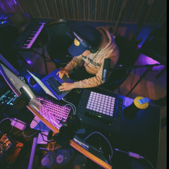 Groovy(Logic Twitch Tape #1)