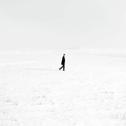 Ghostdance (Inkless remix) by Mouss Kerr featuring Cydee