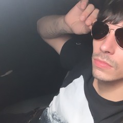 Avid Hoe Teller- Que