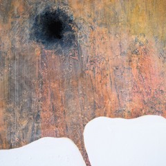 045