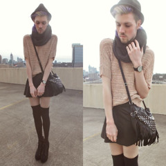 in school i didnt really talk i wasnt popular(bsdog)