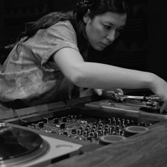 S01 E02 | Corrina @ Sonic Junkie Recording Studio