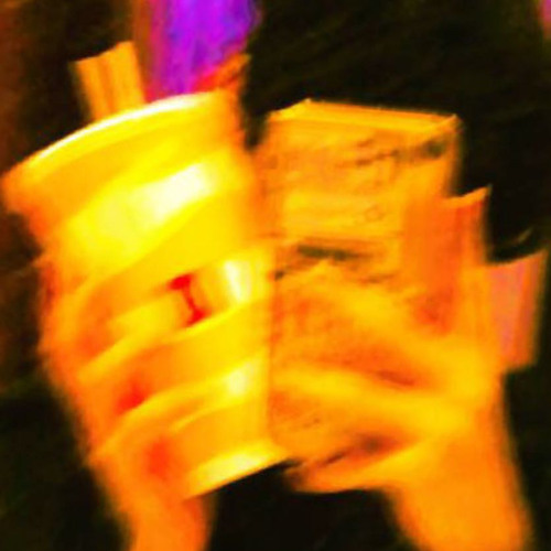 لك عيني لاتحلف كذب.