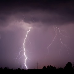 A City Dwellers Guide To Driving During A Thunderstorm