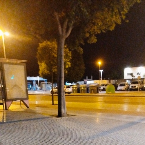 silencio, y despues algo