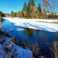 Ice Breaking Apart on the Kettle River (Feb. 11, 2022)