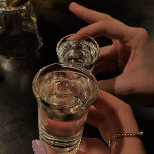 2 Shots