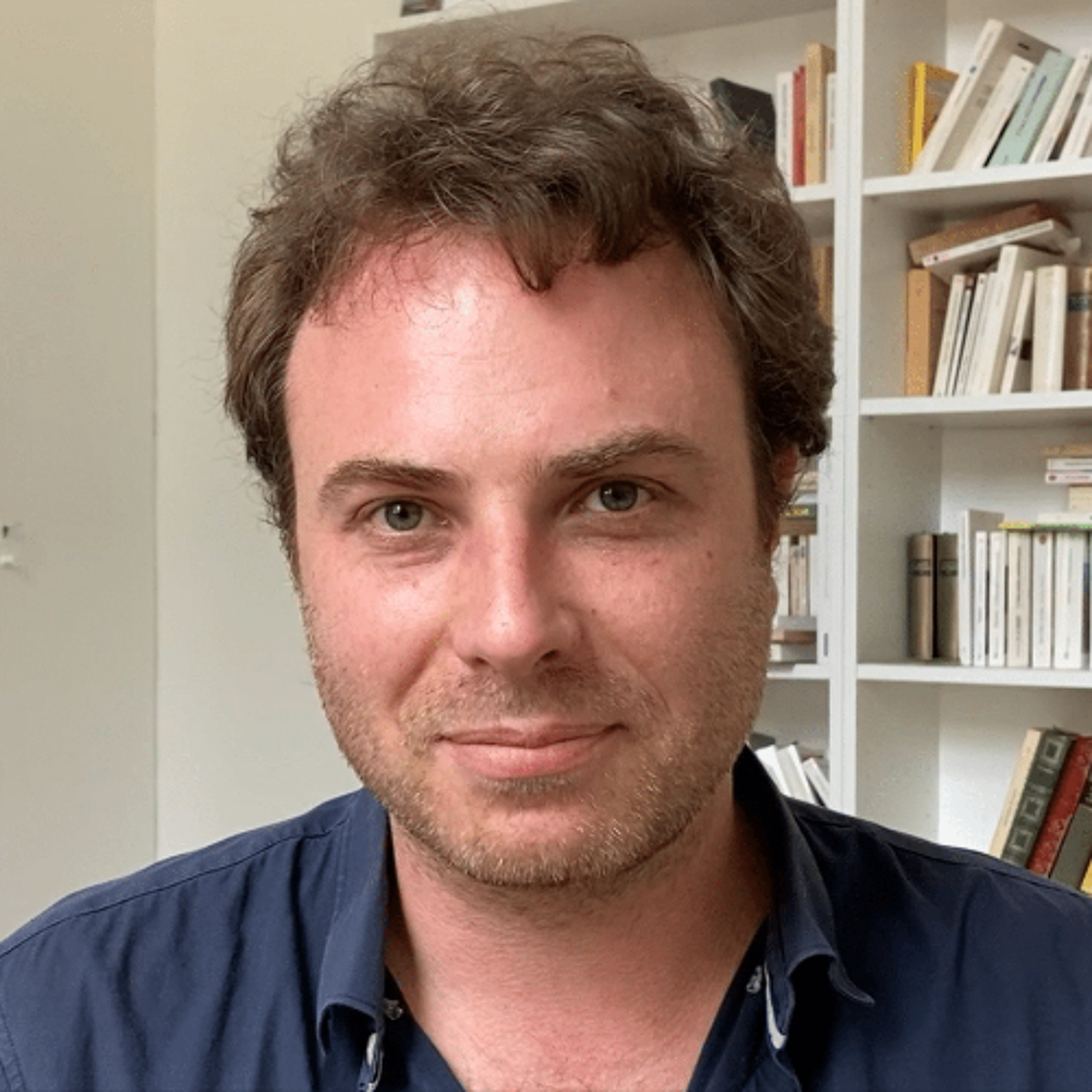 [Passages] Interview avec Matthieu Binder, créateur du site litteraturefrançaise.net episode artwork